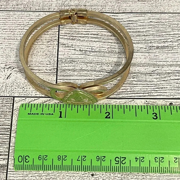 Authentic Vintage VTG Camp Fire Girls Logo Gold Bracelet Spring Loaded - Picture 7 of 9